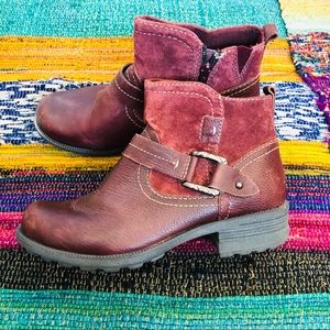 Earth Origins leather ankle booties